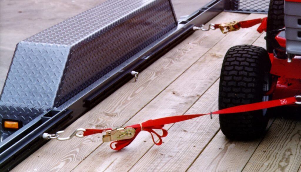 قضبان القاعدة المسطحة ذات القفل (مطلية باللون الأسود)