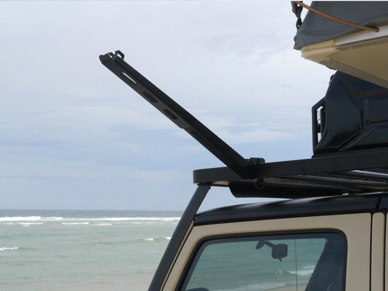 ذراع دش الاستحمام مركب بالحامل