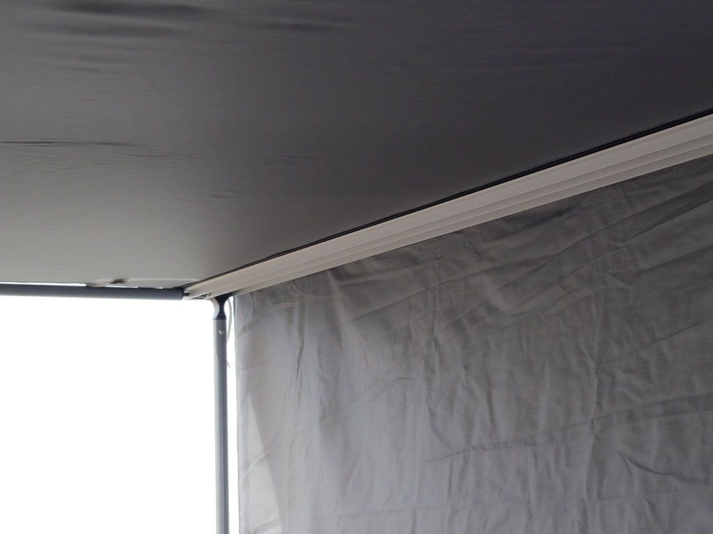 WIND/SUN BREAK FOR 2M AWNING / FRONT