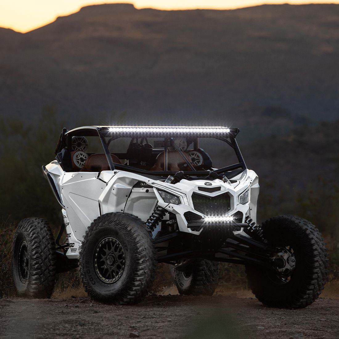 Radiance+ SR-Series RGBW Lightbar