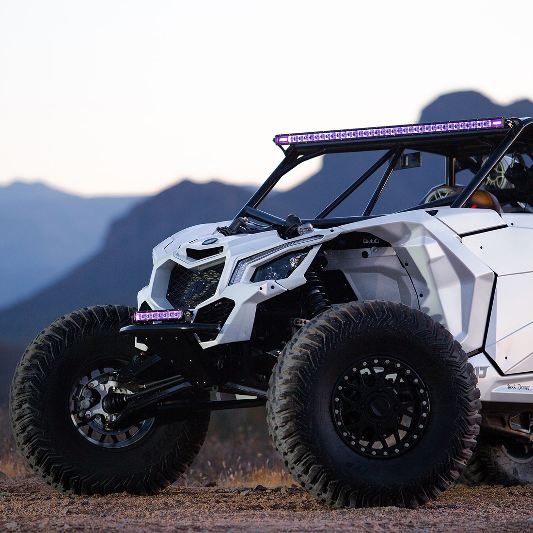 Radiance+ SR-Series RGBW Lightbar