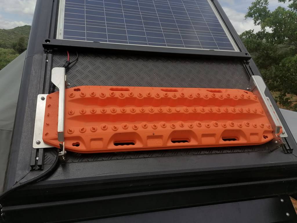 quick pitch roof top tent Quick Pitch (Roof top Tent) Trax Mount (Pair)