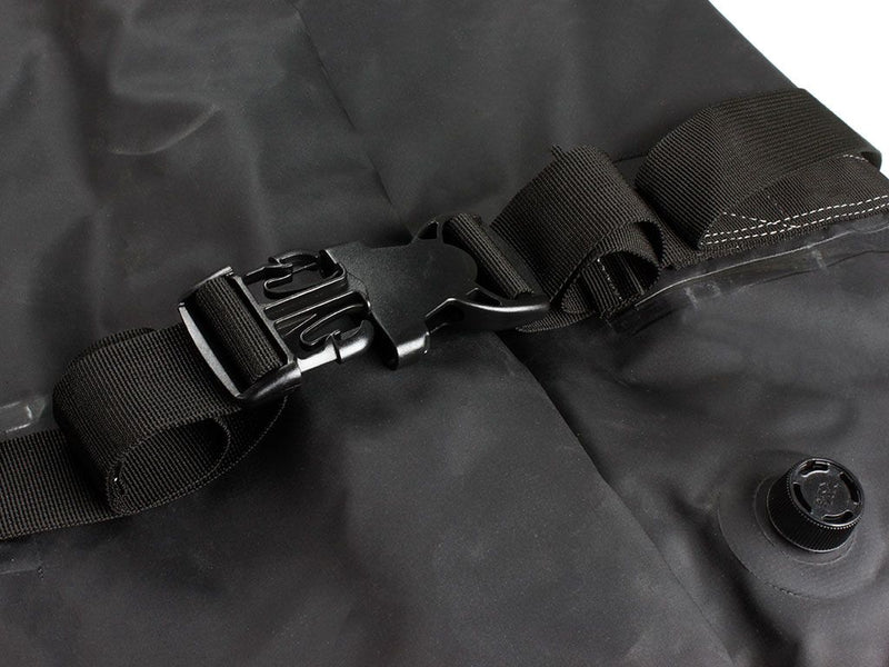 TYPHOON BAG - BY FRONT RUNNER